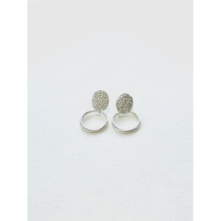 Oval-shaped Silver earring